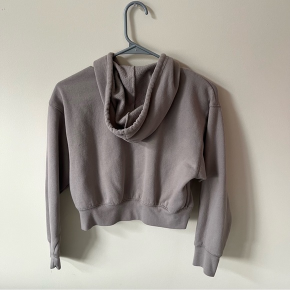 Cropped Zip Up Hoodie - Picture 3 of 3